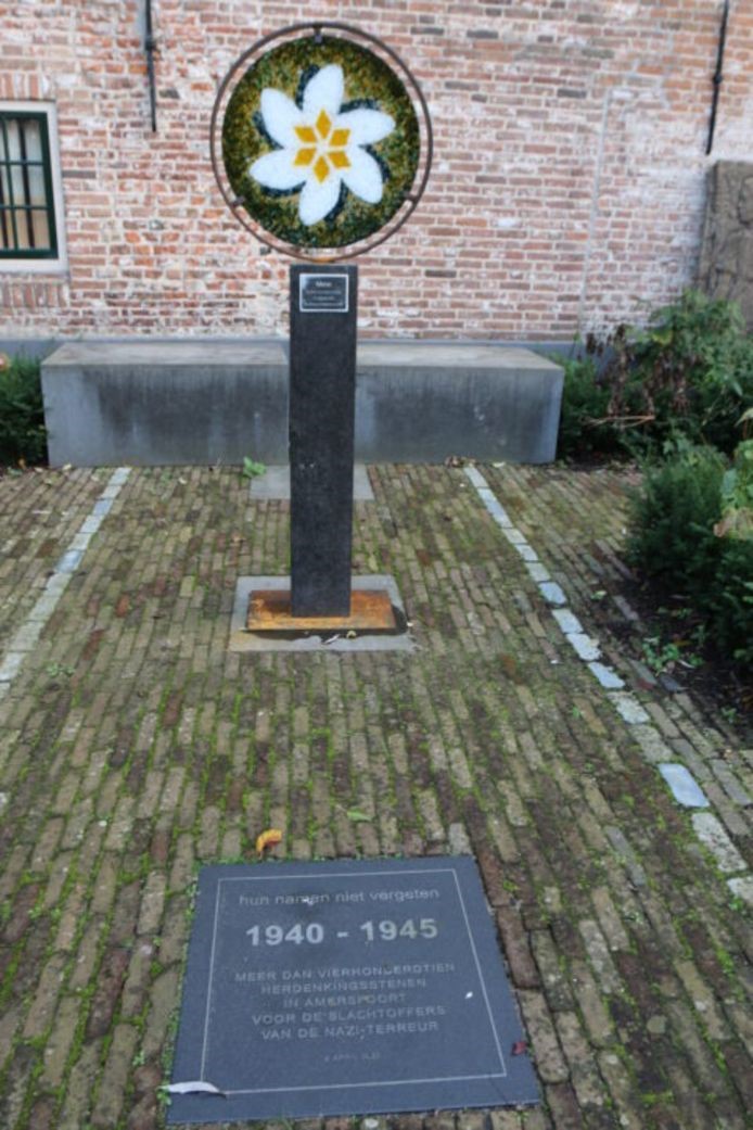 Gedenkteken de Melati ter gelegenheid van de Herdenking 75 jaar Bevrijding Nederland-Indië
